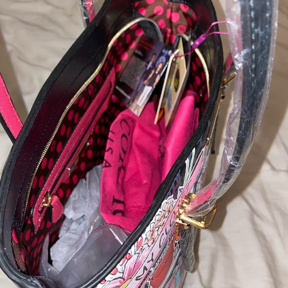 Stylish Nicole Lee Purse - Picture 5 of 9